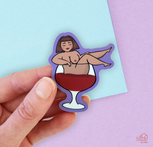 Aimant n°4 - Clara dans son vin rouge