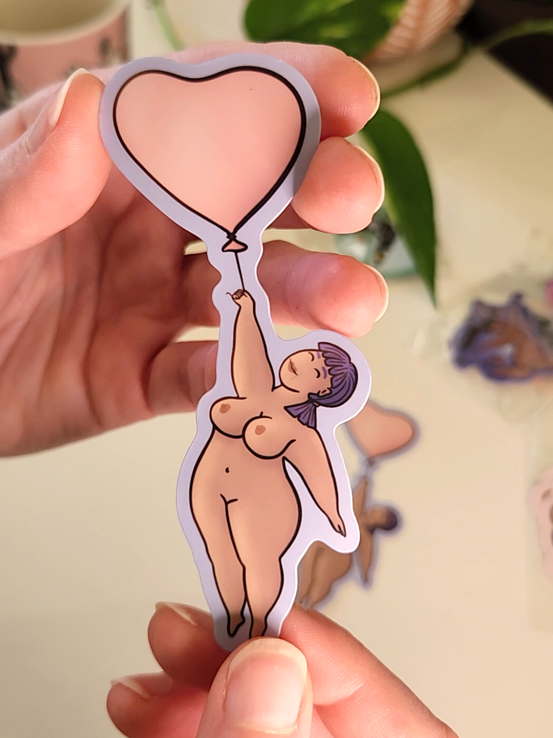 Autocollant n°11 - Zoé qui s'envole