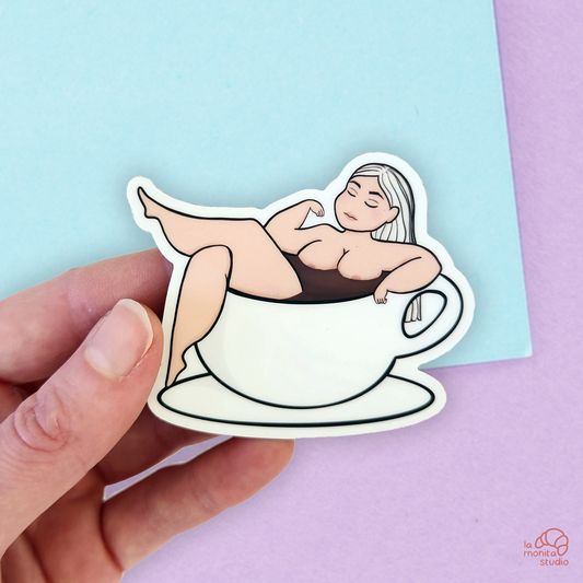 Aimant n°3 - Chloé dans son café